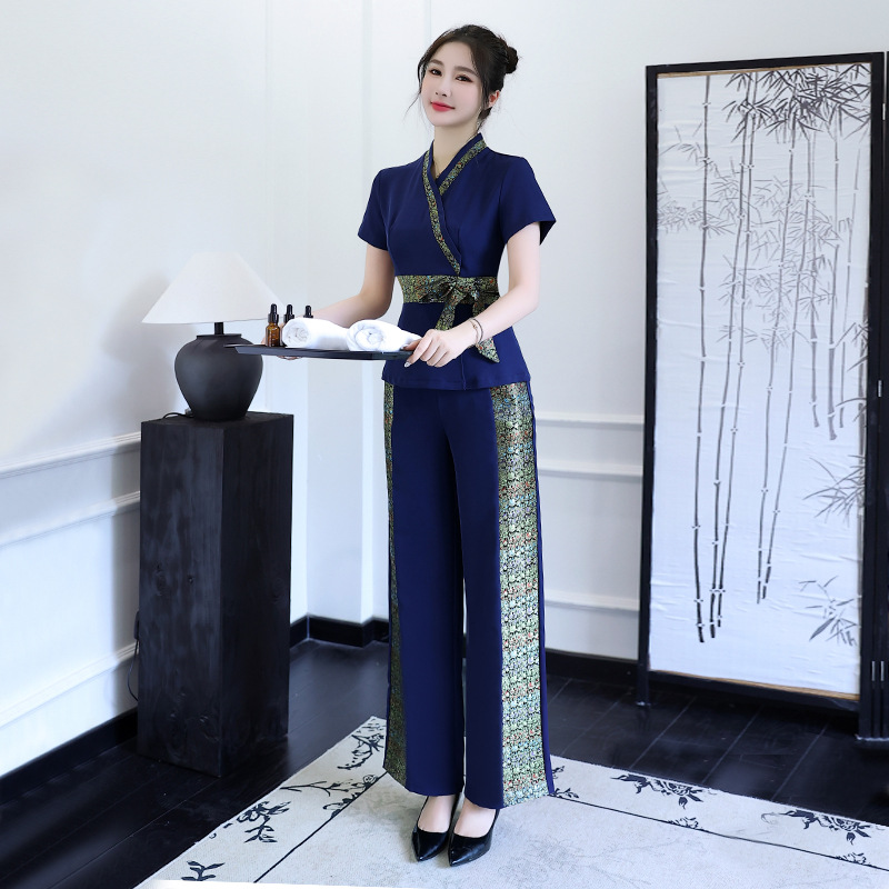 태국 웰니스 센터 여성 스파 발 마사지 기술자 작업복  - Wellness Spa And Massage 리뷰 및 가격